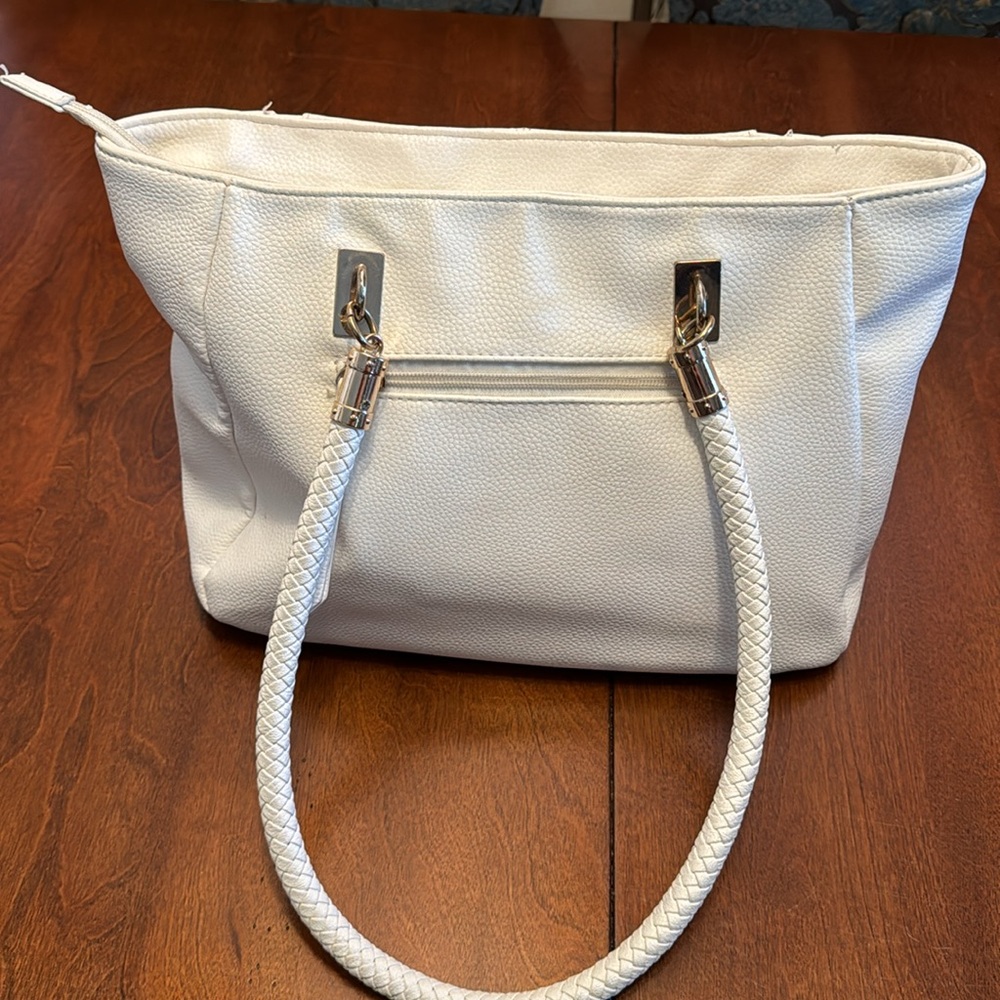 White Handbag - Picture 4 of 7